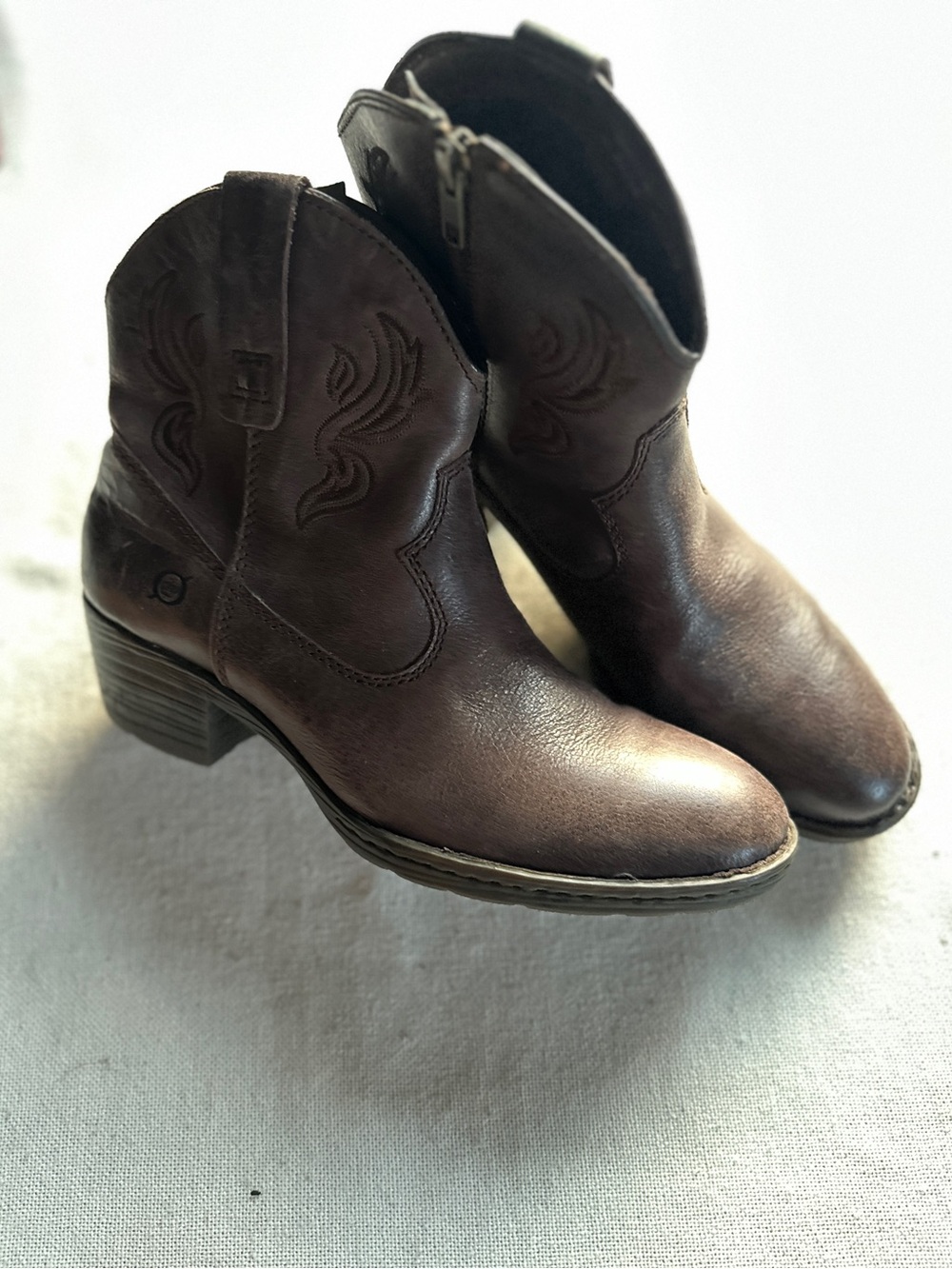 Børn Riven Western Brown Leather Cowboy Ankle Boots | 8 NWOB
